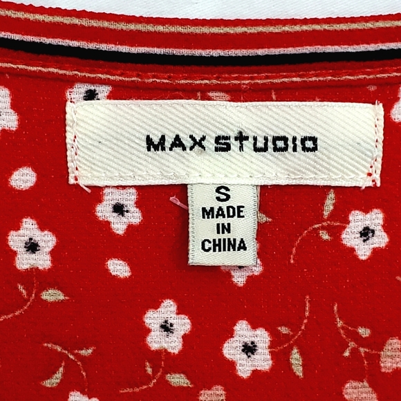 Nwot Max Studio Red Floral Flutter Sleeve Wrap Dress - Picture 3 of 14
